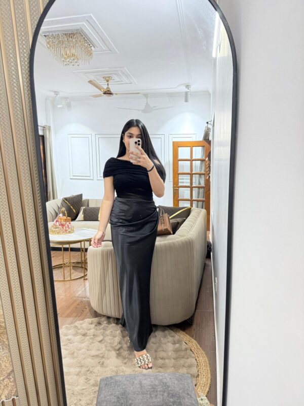 Ruched side cut dress - Image 3