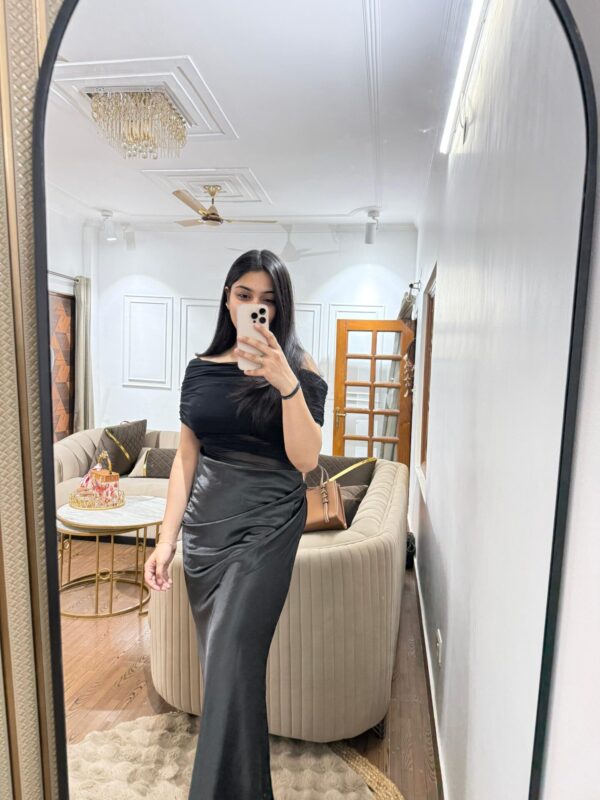 Ruched side cut dress - Image 2
