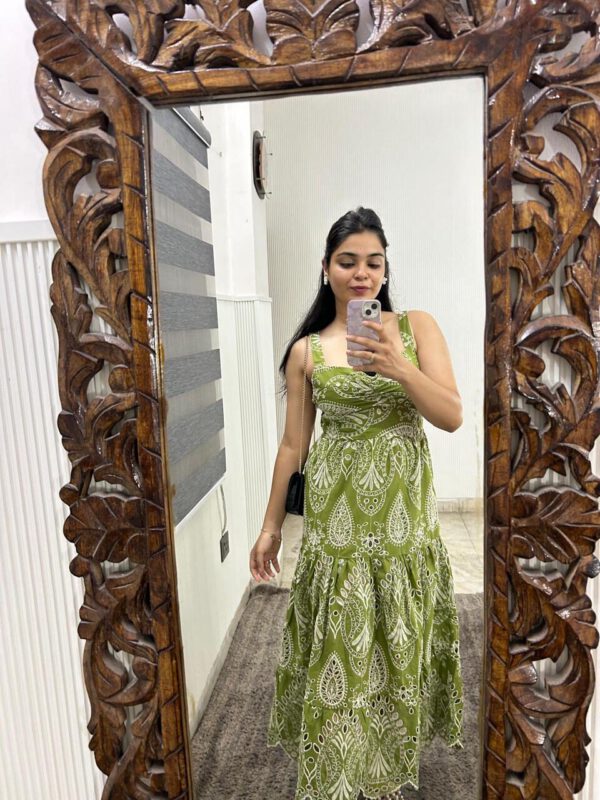 Green schiffli dress - Image 2