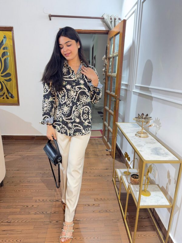 Thread work printed shirt