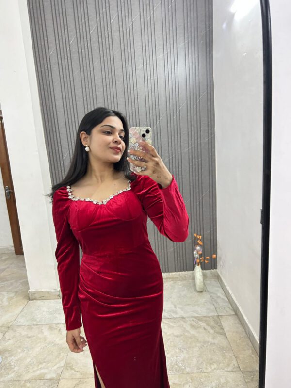 Dazzle velvet ruched dress - Image 6
