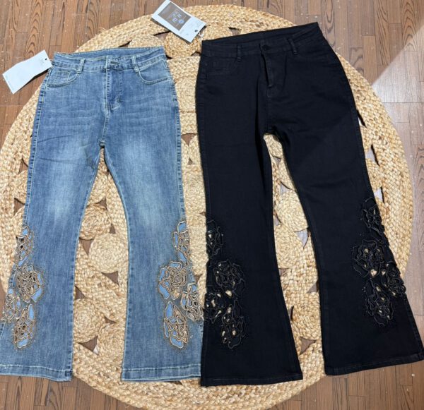 Cutwork highwaisted jeans - Image 2