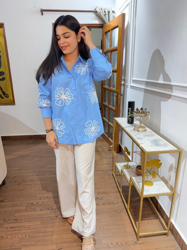 Embroidered flower shirt - Image 2