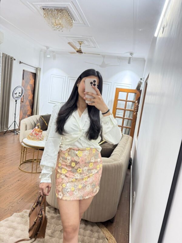 Sequin skirt with skorts - Image 5