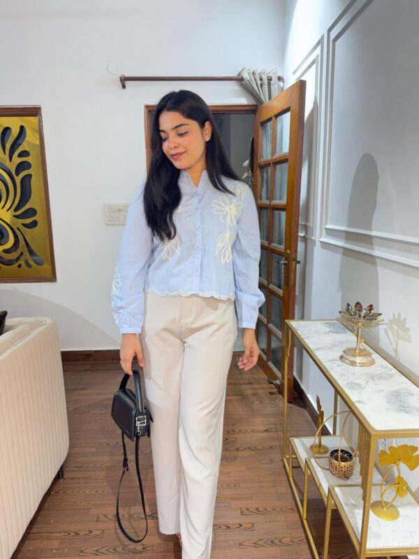 Cropped embroidered shirt - Image 2