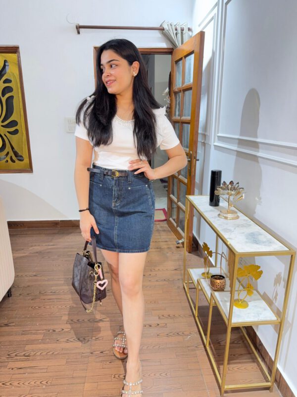 Denim skorts with belt - Image 3