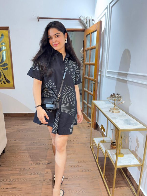 Kimi embroidered button down tunic