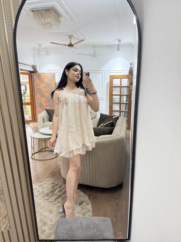 Pearl rose dress - Image 4