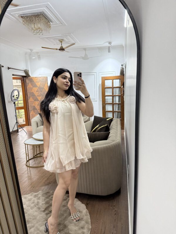 Pearl rose dress - Image 3
