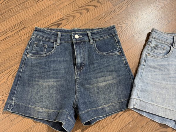 Denim shorts - Image 4