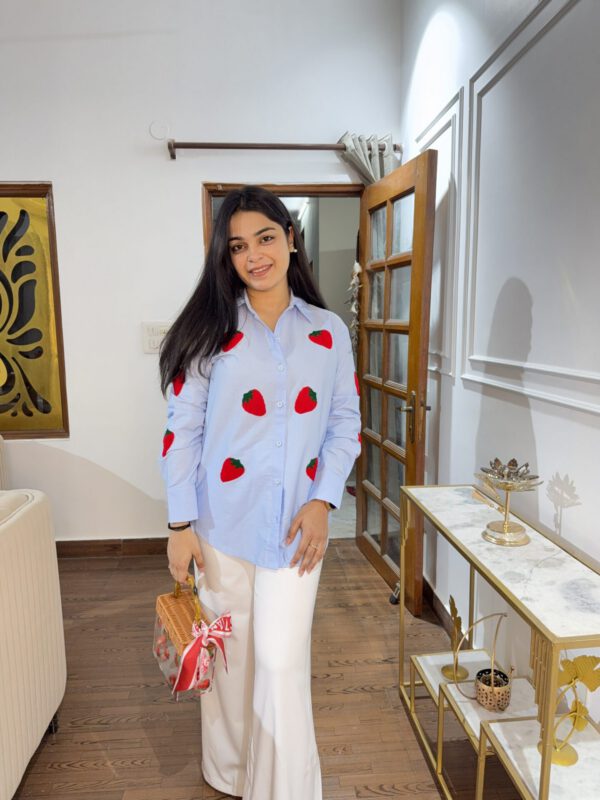 Strawberry shirt - Image 5