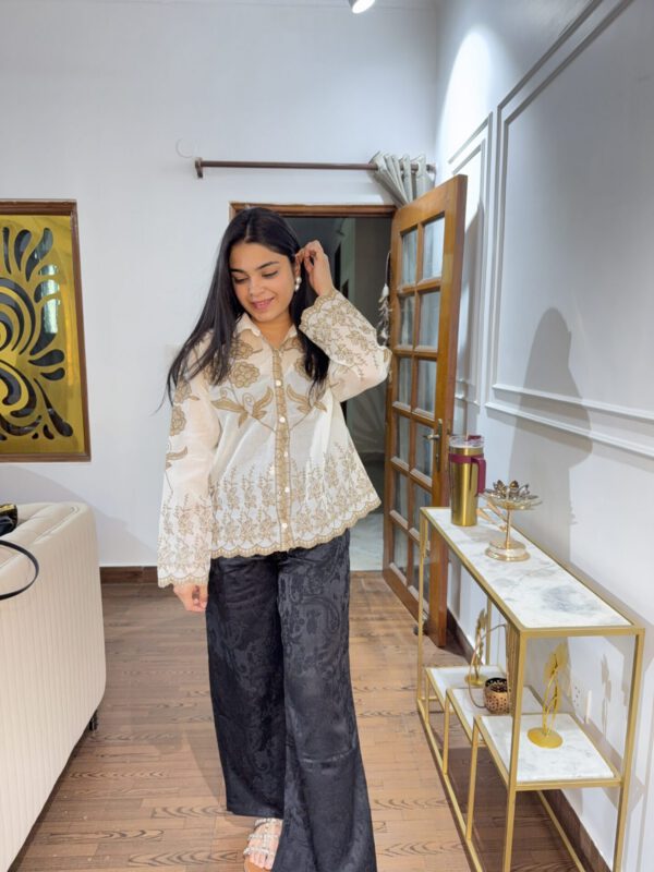 Niki embroidered shirt - Image 3