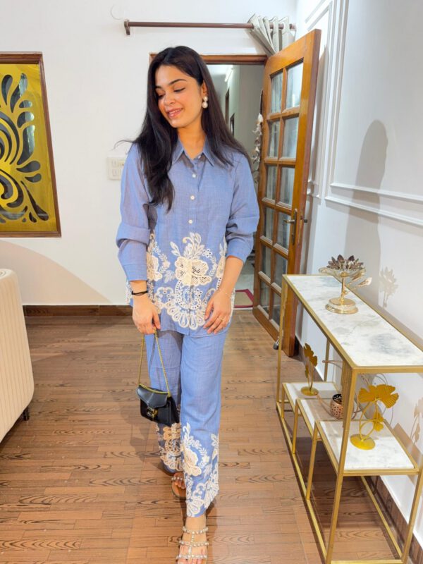 Via cutwork coord set