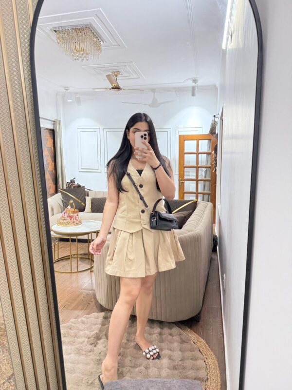 Vest pleated dress - Image 2