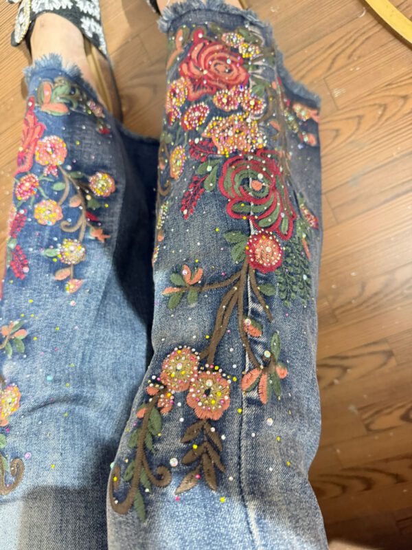 Embroidered jeans - Image 3