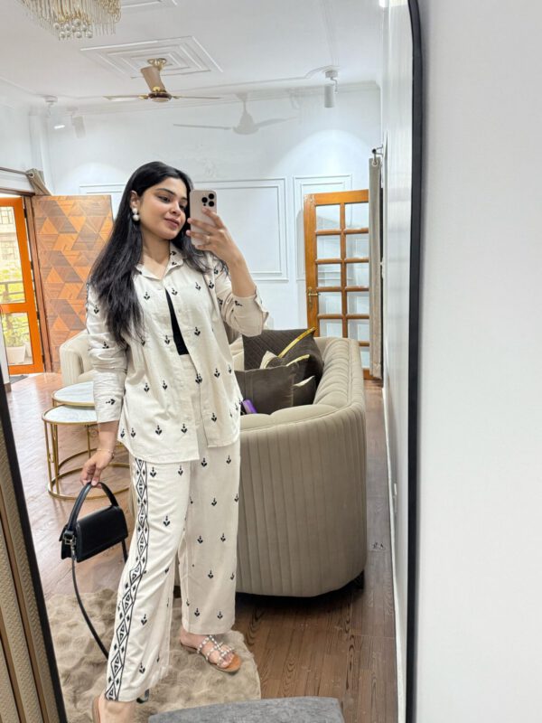 Saavi embroidered linen coord set - Image 3