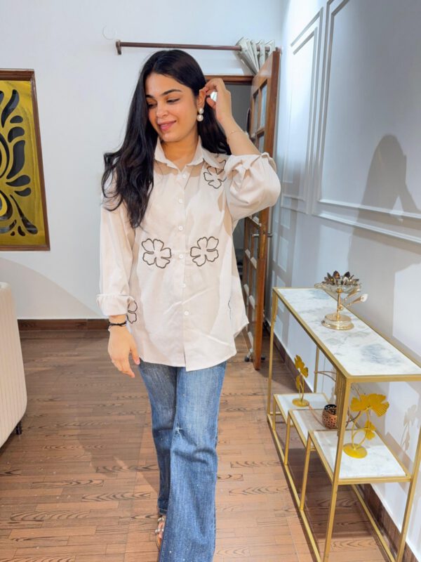 Myra small flower shirt