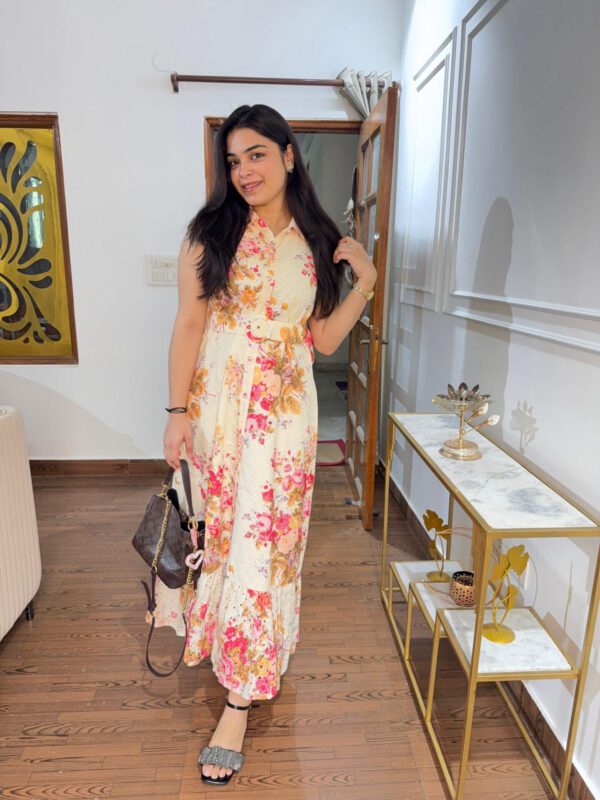 Flora schiffli dress (with belt) - Image 3