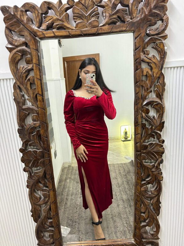 Dazzle velvet ruched dress - Image 4