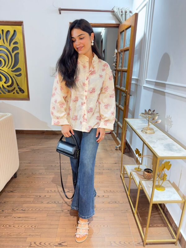 Embroidered crochet shirt - Image 6
