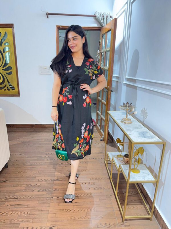 Embroidered kaftan linen dress - Image 2