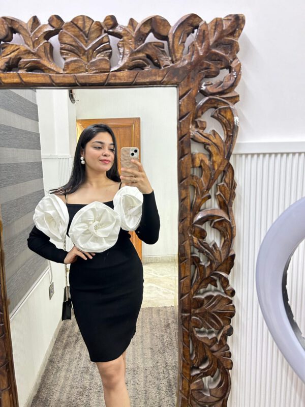 Flora bodycon dress - Image 2