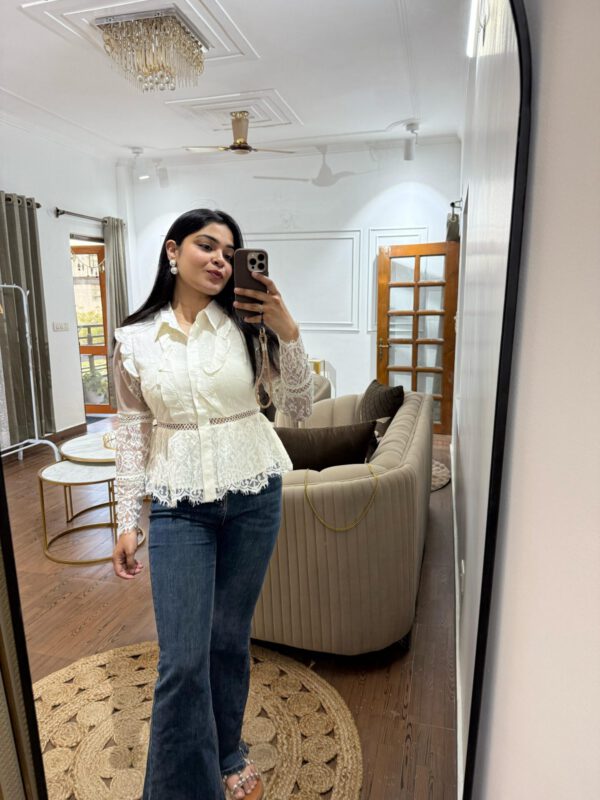 Lace button down top - Image 4