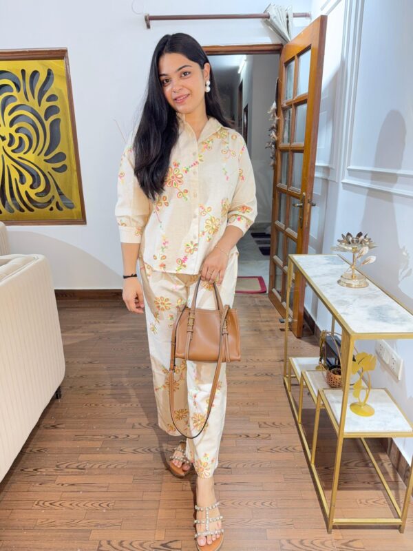 Cotton embroidered set - Image 4