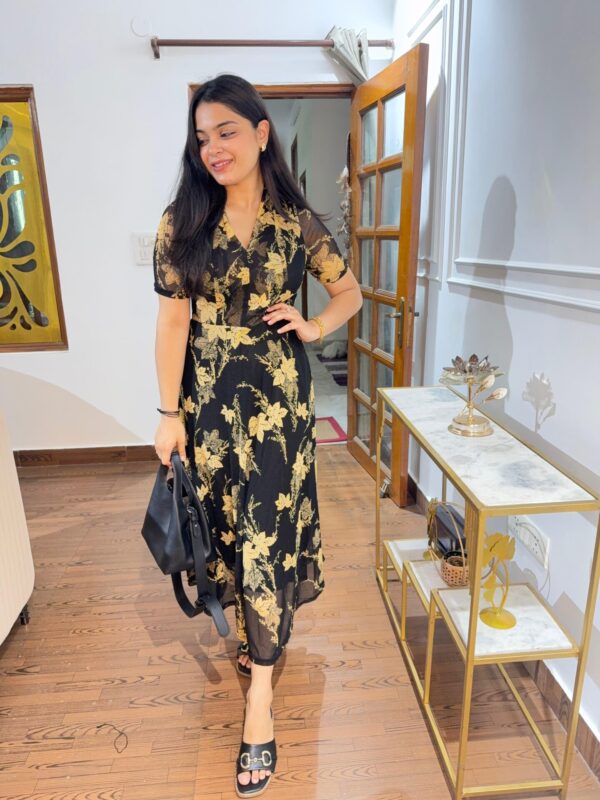 Flower power net dress - Image 4