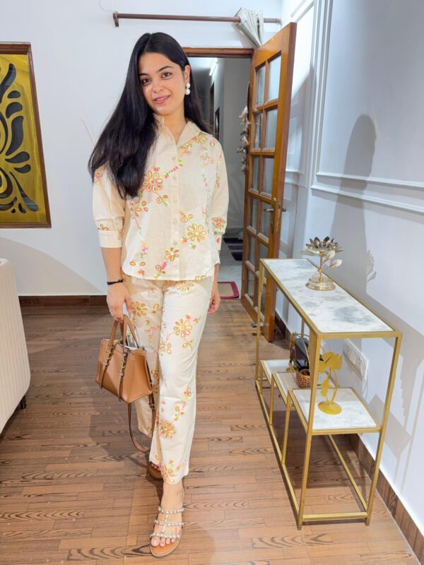 Cotton embroidered set - Image 2