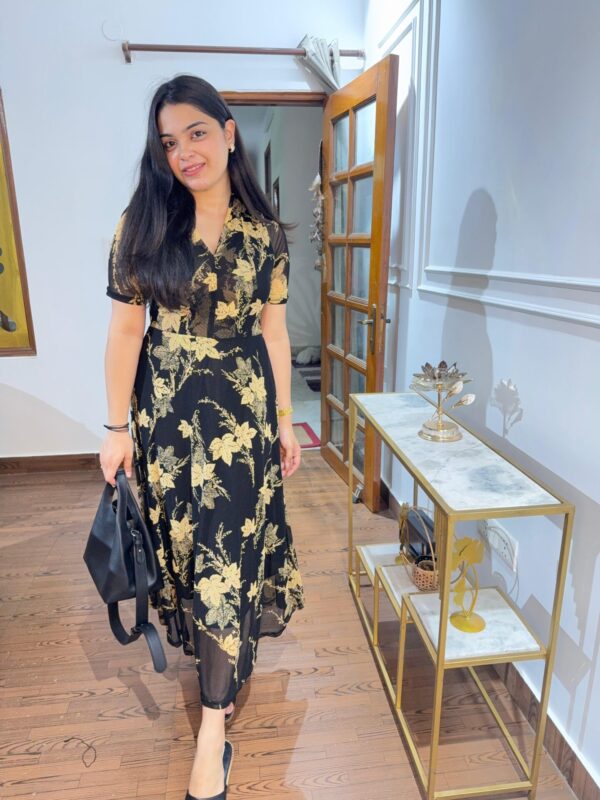 Flower power net dress - Image 5