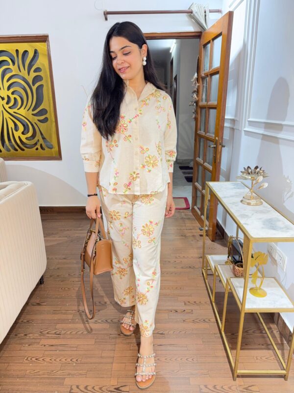 Cotton embroidered set - Image 3