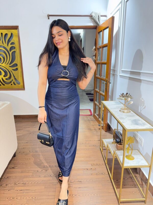 Denim halter ruched dress - Image 7