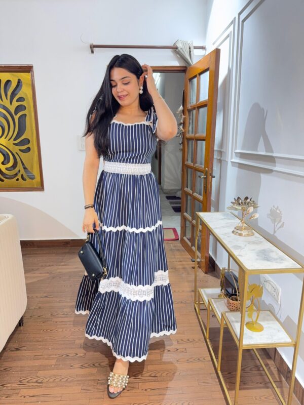 Lia cotton lace tie-on dress - Image 2