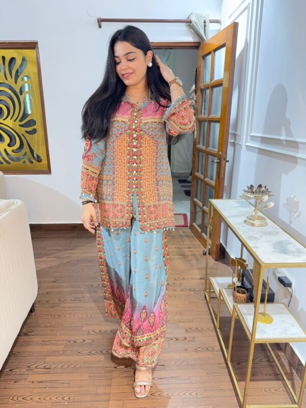 Hania embellished set - Image 3
