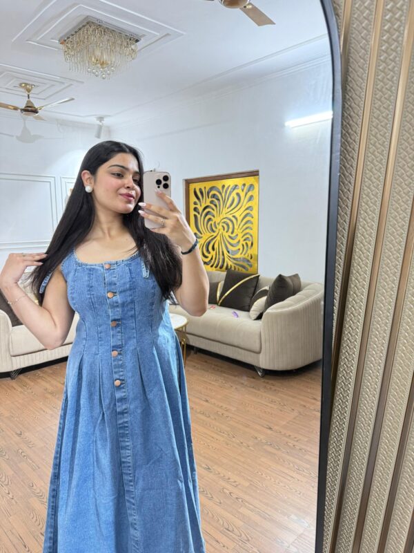 Stretchable denim dress - Image 3