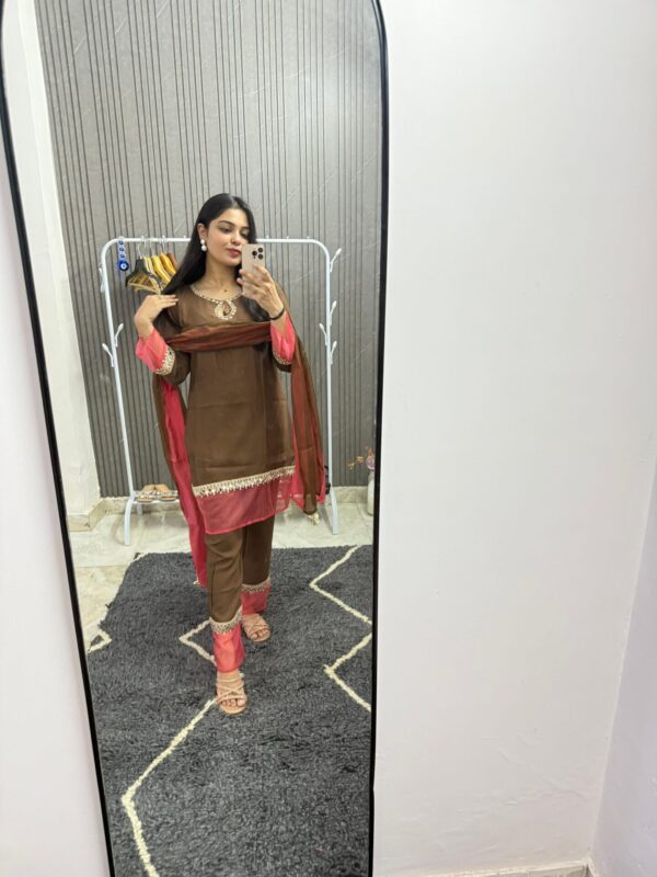 Juhi 3 piece set - Image 8