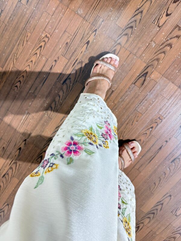 Zeenat embroidered coord set - Image 7