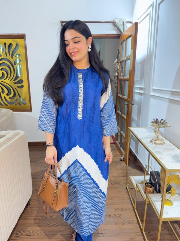 Vani embellished printed coord - Image 13
