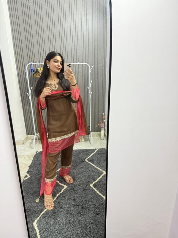 Juhi 3 piece set - Image 4