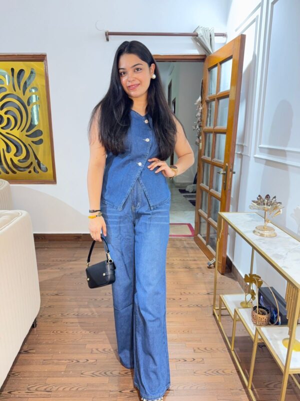 Denim jeans with vest - Image 2