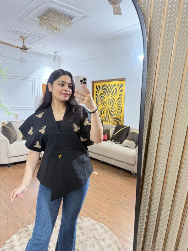 Bee embellished half blazer - Image 5