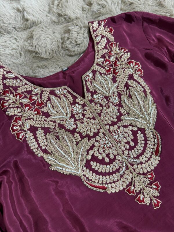 Ira handwork suit - Image 6