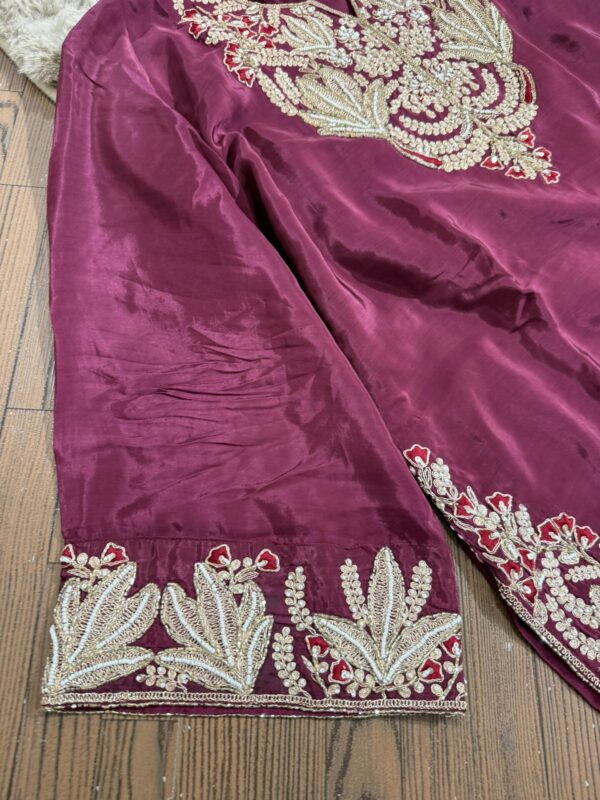 Ira handwork suit - Image 7