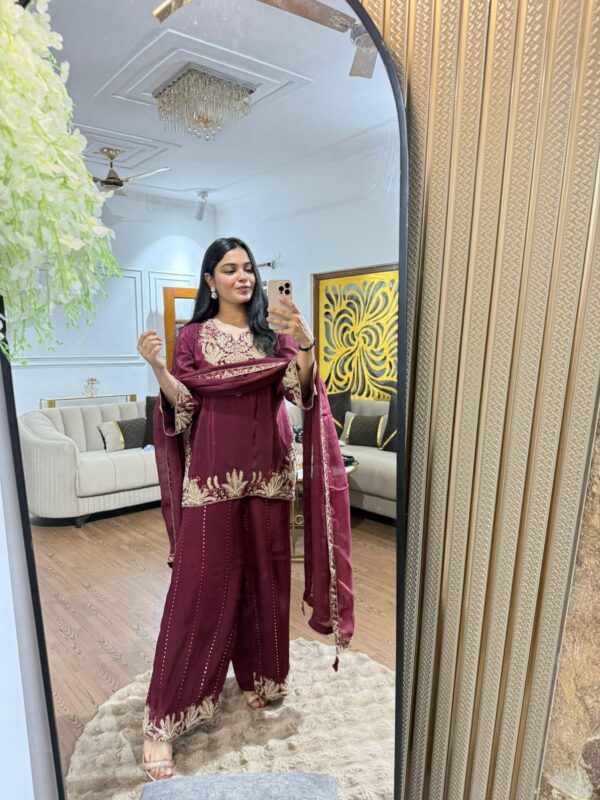 Ira handwork suit