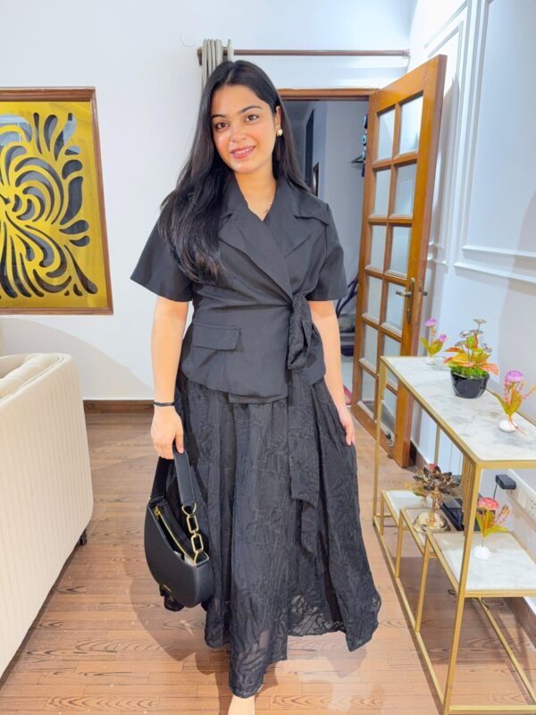 Blazer with jacquard skirt - Image 5