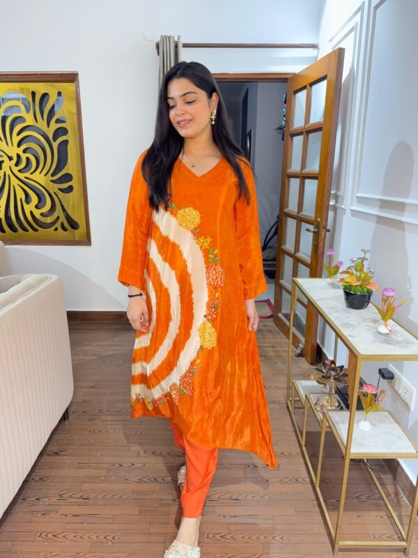 Avika 2 piece set - Image 4