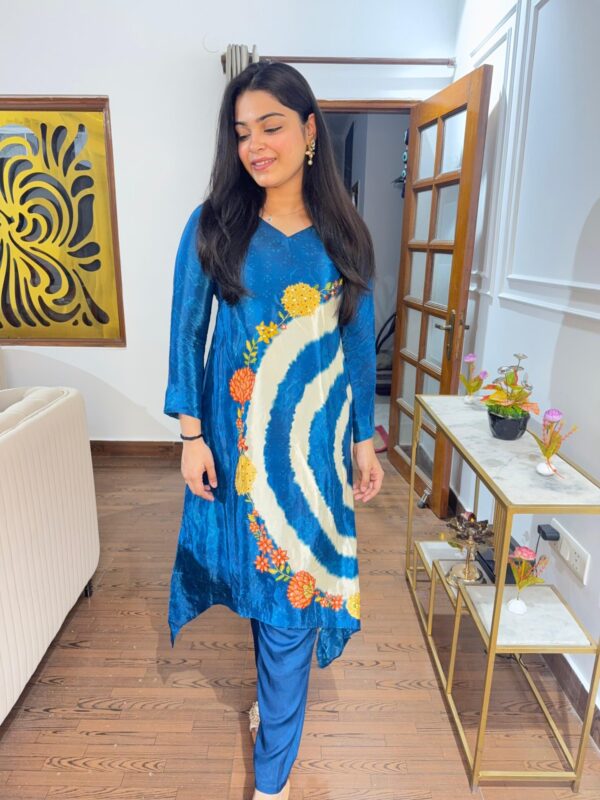 Avika 2 piece set - Image 6