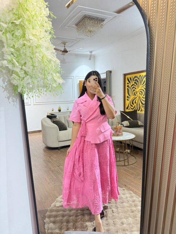 Blazer with jacquard skirt - Image 6