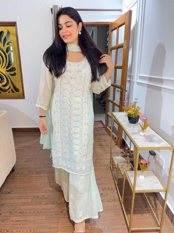 Heavy handwork suit - Image 2